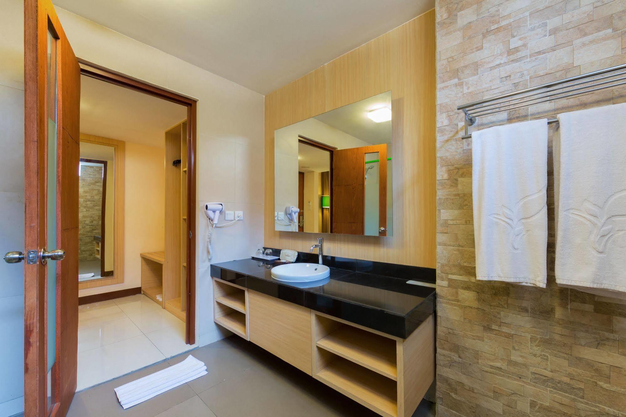 Vihan Suites Bali Кута Екстериор снимка